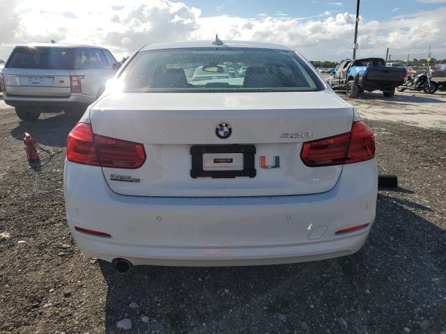 WBA8A9C52HK619529 BMW 320 I