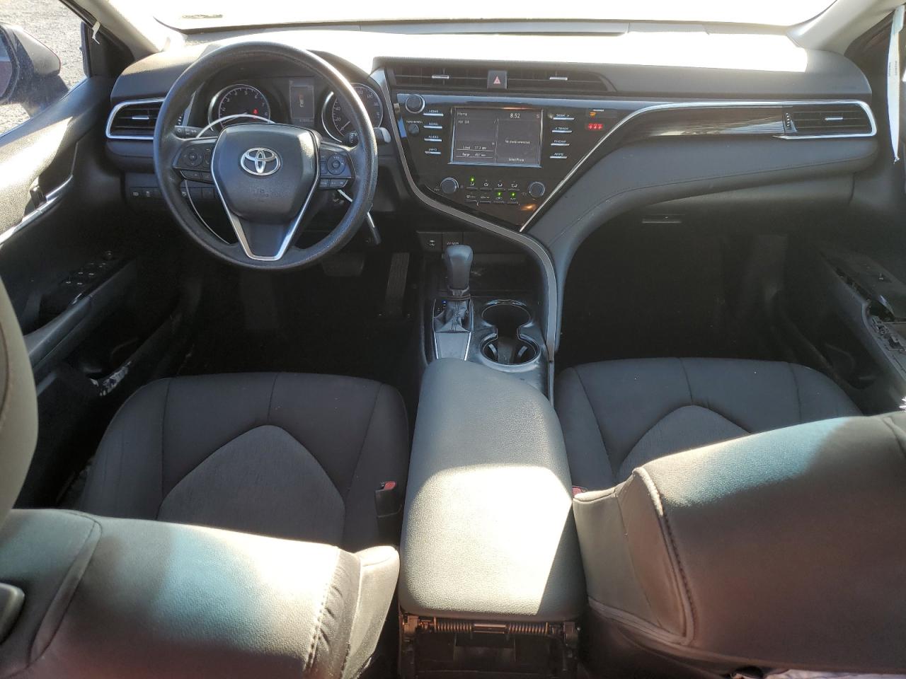 4T1B11HKXJU595981 2018 Toyota Camry L