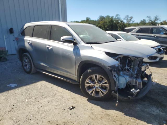 VIN 5TDKKRFH4FS119292 2015 Toyota Highlander, Xle no.4