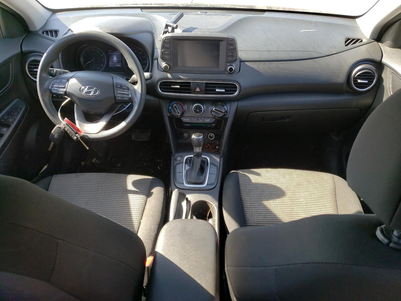 KM8K12AA1KU229268 2019 Hyundai Kona Se