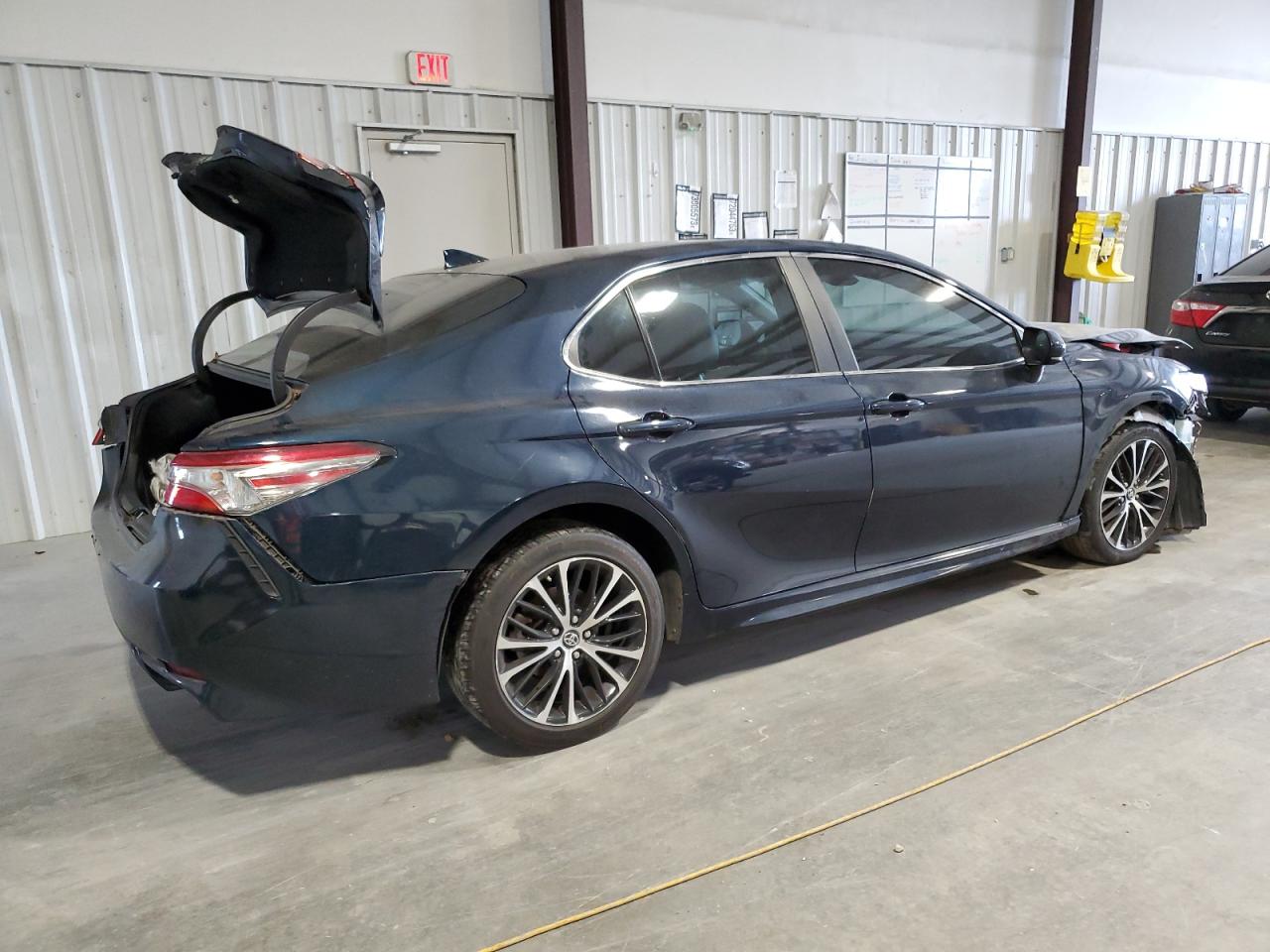 4T1B11HK3KU798583 TOYOTA CAMRY 2019