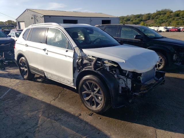 3VVNB7AX8PM093234 Volkswagen Tiguan SE 4