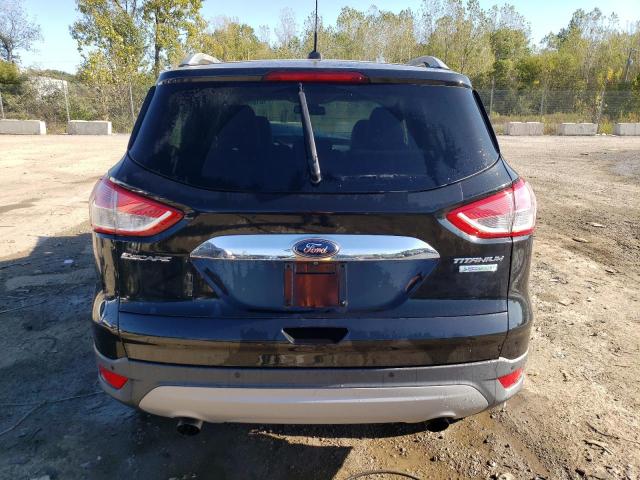 1FMCU0J93FUA39547 Ford Escape Titanium