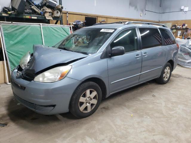 2004 Toyota Sienna CE