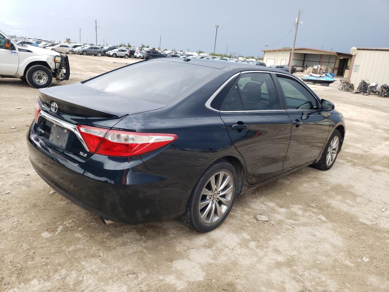 4T1BF1FK2HU324458 TOYOTA CAMRY 2017