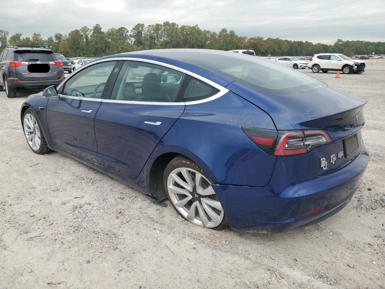 5YJ3E1EBXKF194300 TESLA MODEL 3 2019