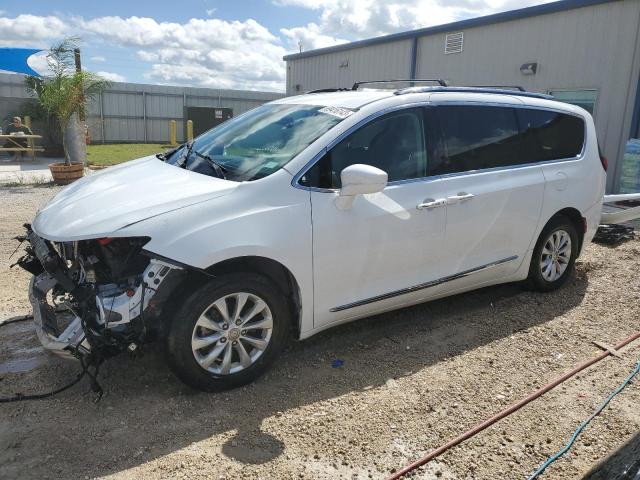 2C4RC1EG4JR177796 2018 CHRYSLER PACIFICA, photo no. 1