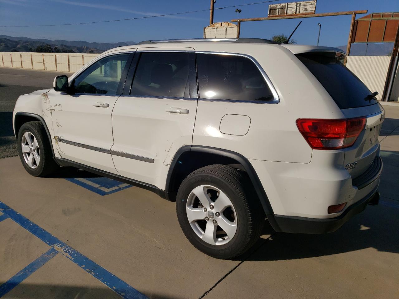 1C4RJFAG1CC300538 2012 Jeep Grand Cherokee Laredo