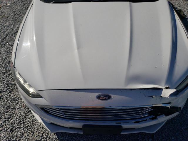 3FA6P0HD2HR195789 Ford FUSION SE