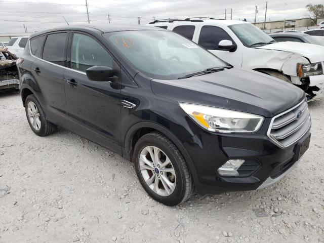 1FMCU0GDXHUA93183 Ford ESCAPE SE