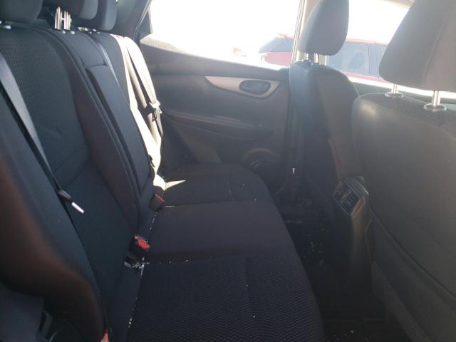 JN1BJ1CP2JW156062 Nissan Rogue Sport S