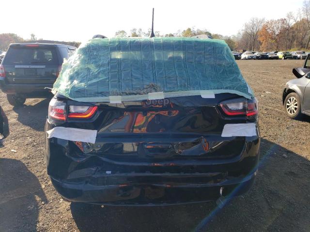 3C4NJDCB3NT116875 Jeep Compass Limited