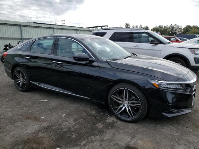 1HGCV2F92NA005526 Honda Accord Touring