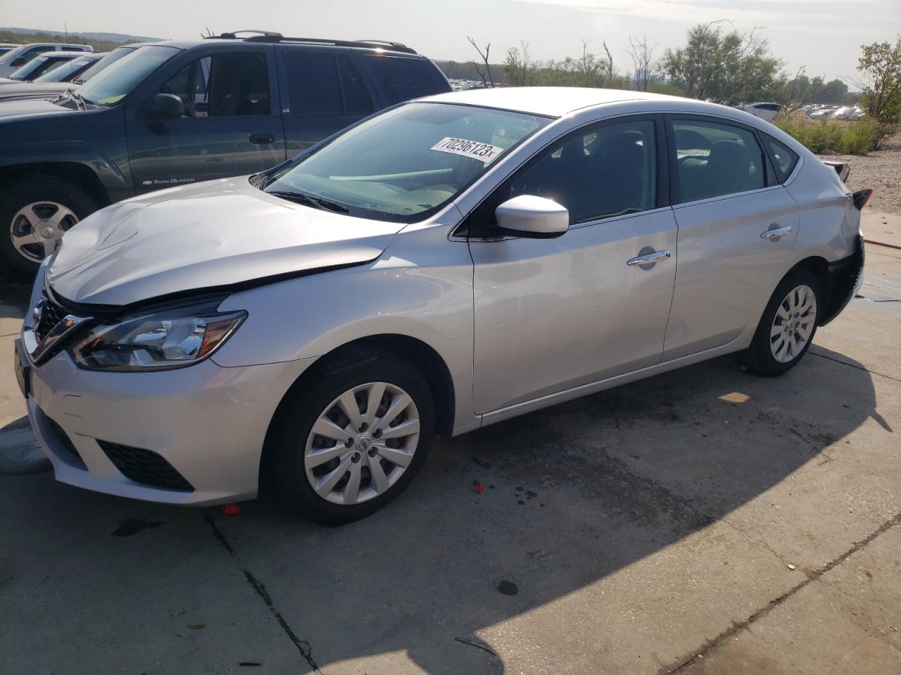 3N1AB7AP7KY268137 NISSAN SENTRA 2019