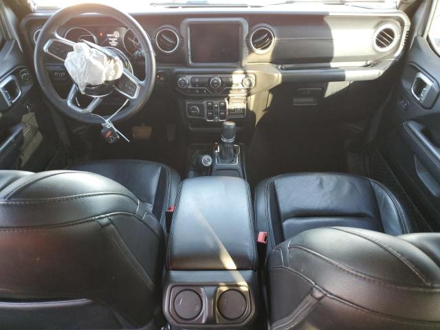 1C4HJXEG3JW121005 Jeep Wrangler Unlimited Sahara
