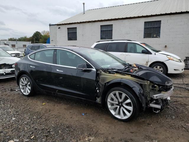  TESLA MODEL 3 2018 Чорний