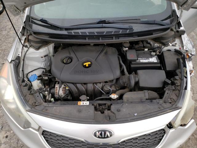 KNAFK4A61F5290675 KIA FORTE LX