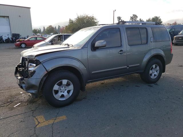 2005 Nissan Pathfinder LE