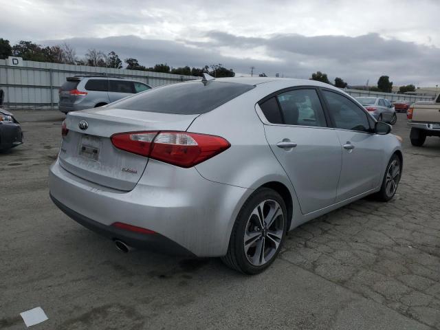 KNAFZ4A84E5119933 KIA FORTE EX