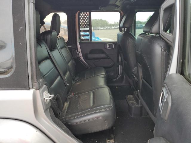 1C4HJXEG2JW249882 Jeep Wrangler Unlimited Sahara