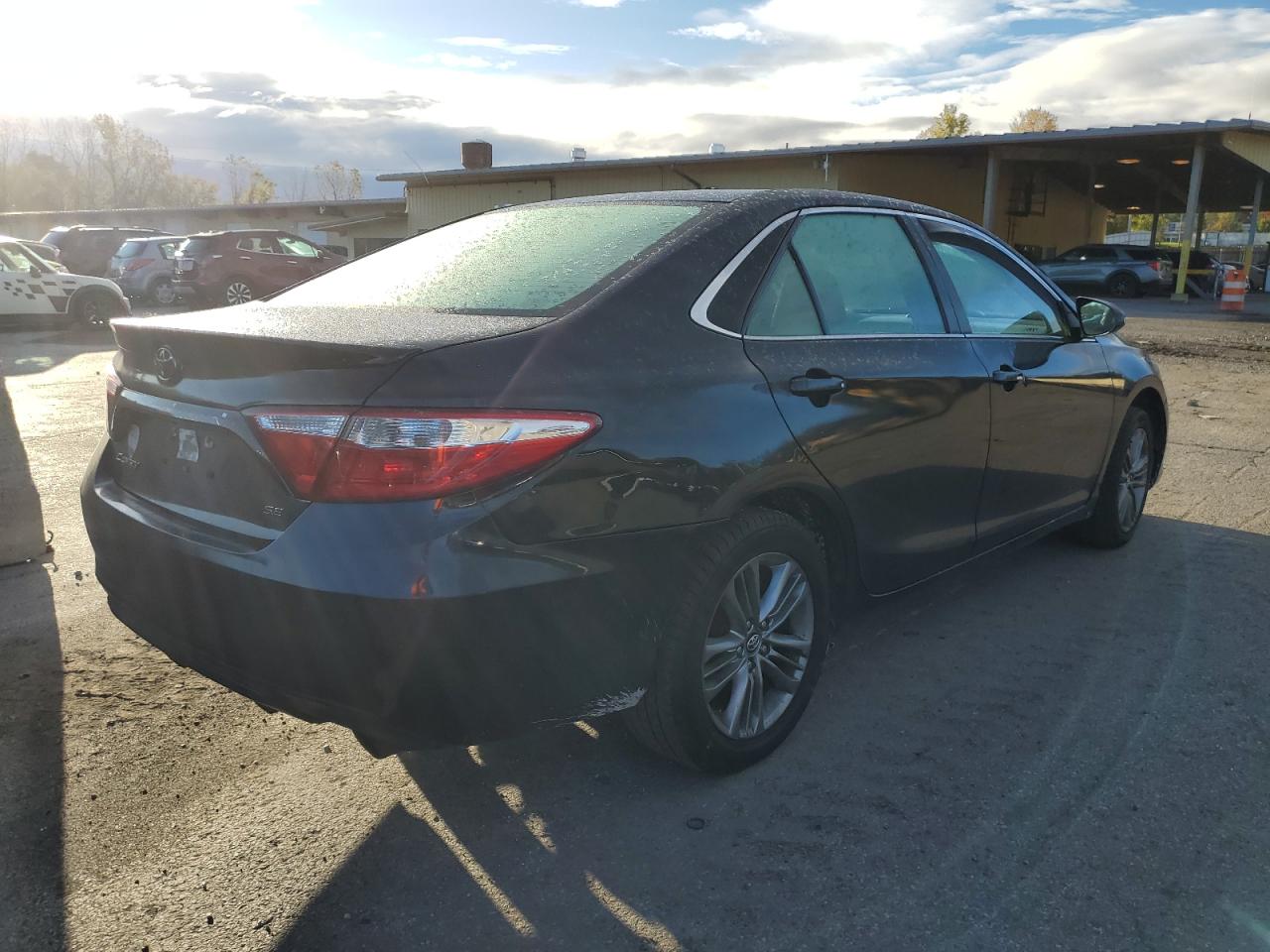 4T1BF1FK9HU352211 TOYOTA CAMRY 2017