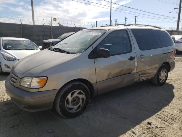 2001 Toyota Sienna LE