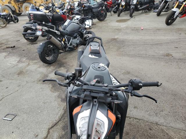 2021 KTM 890 DUKE R - VBKTU9405MM805974
