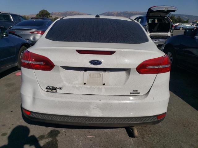 1FADP3FE7JL261066 Ford FOCUS SE