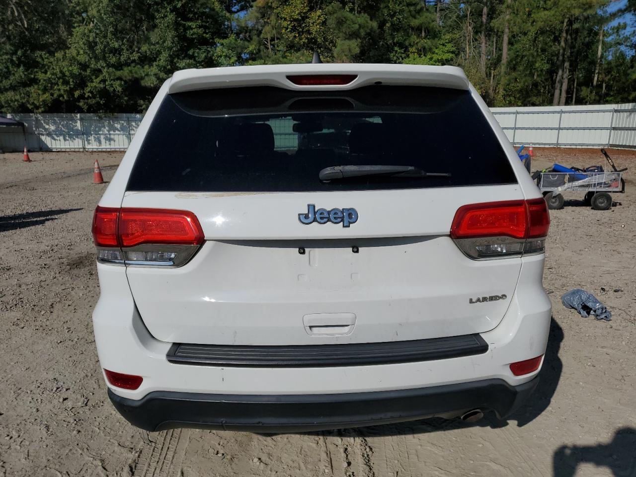 1C4RJEAG4EC573194 2014 Jeep Grand Cherokee Laredo