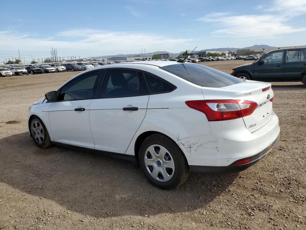 1FADP3E22EL374212 2014 Ford Focus S