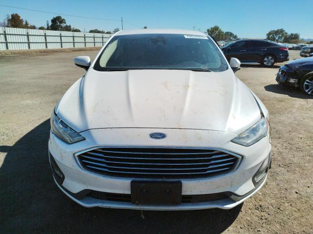 3FA6P0HD6KR276639 Ford Fusion SE 5