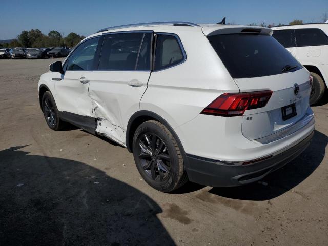 3VV2B7AXXPM077460 Volkswagen Tiguan SE 2