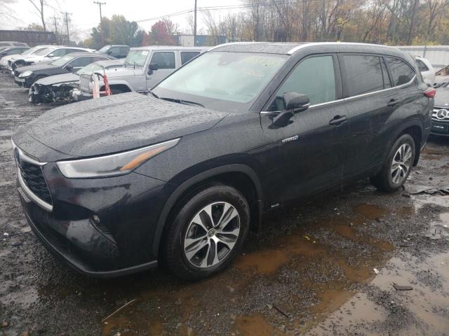 2021 Toyota Highlander Hybrid XLE