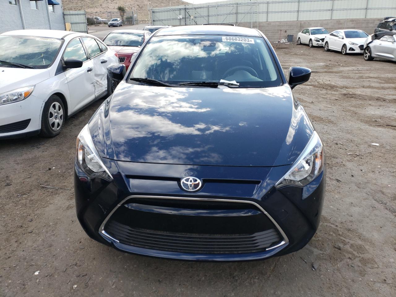 3MYDLBYV0HY159222 TOYOTA YARIS 2017