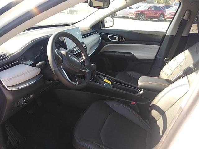 3C4NJDCB8NT134854 Jeep Compass Limited