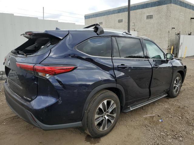 VIN 5TDGZRBH4MS099162 2021 Toyota Highlander, Xle no.3