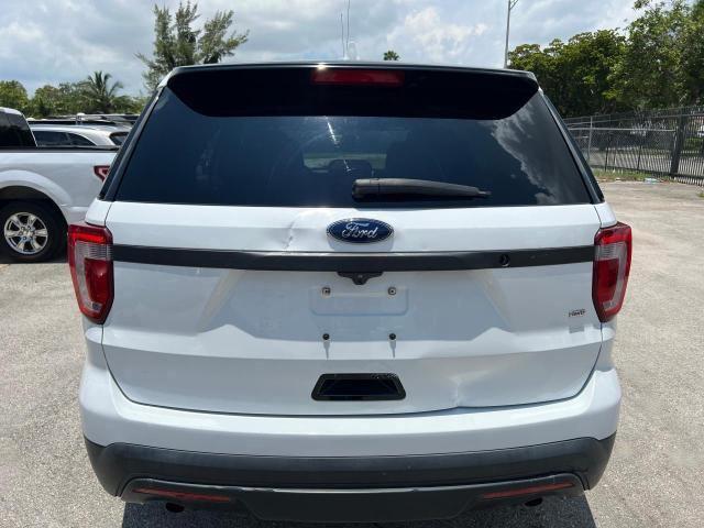 Паркетники FORD EXPLORER 2017 Білий