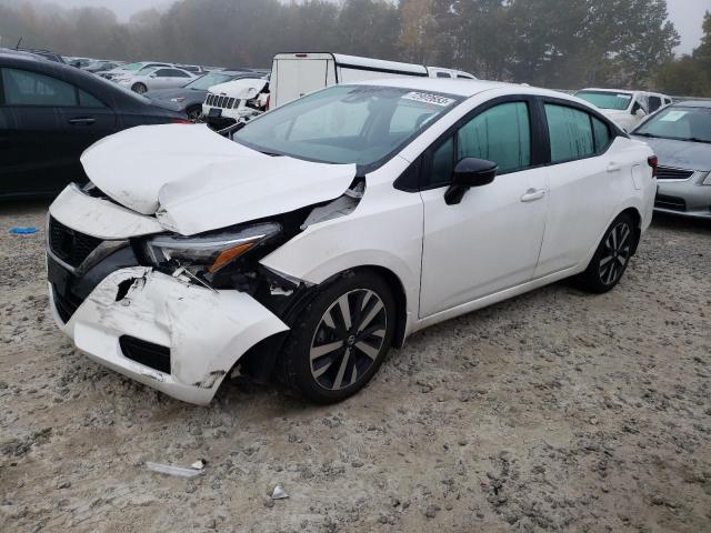 2022 Nissan Versa SR