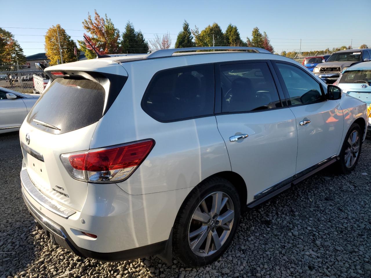 5N1AR2MM7GC665615 NISSAN PATHFINDER 2016