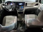 TOYOTA SIENNA photo