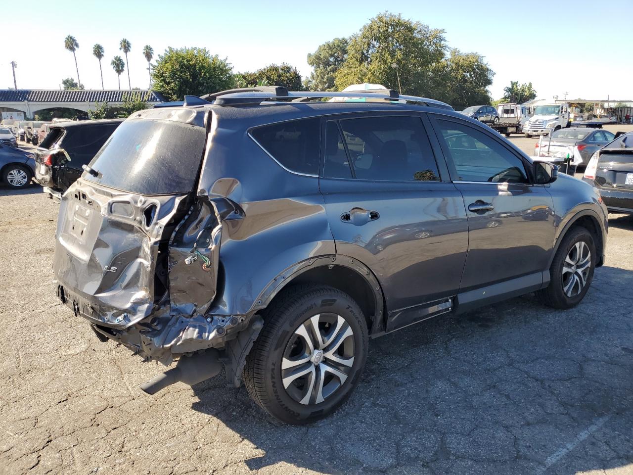 JTMZFREV0JJ159613 TOYOTA RAV4 2018