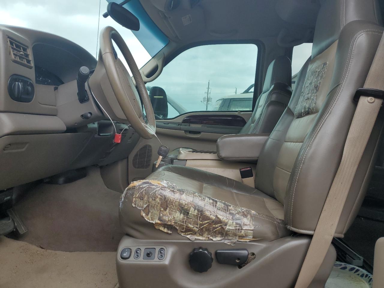 1FMNU43S22EC75403 2002 Ford Excursion Limited