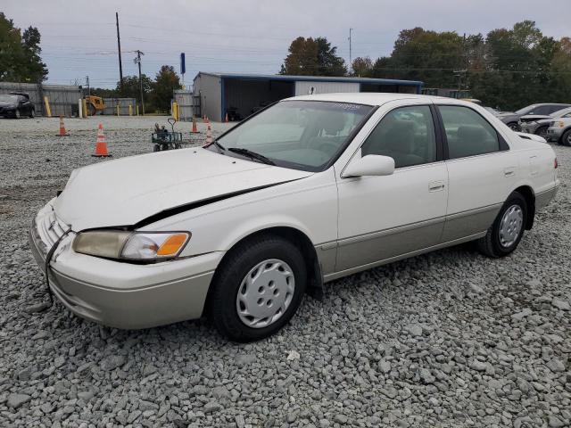 1999 Toyota Camry LE