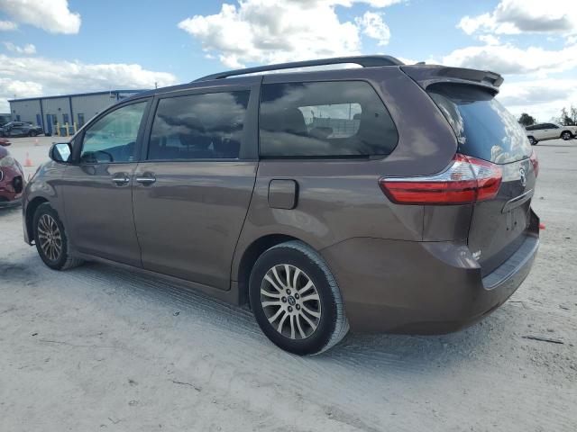 5TDYZ3DC8JS905373 Toyota SIENNA XLE