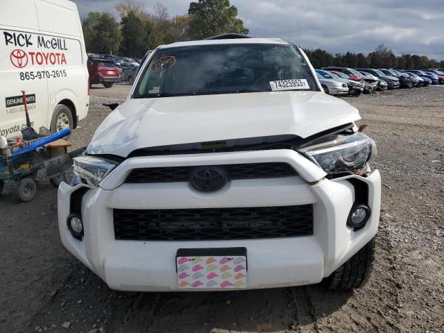 2018 TOYOTA 4RUNNER SR - JTEBU5JR1J5544403