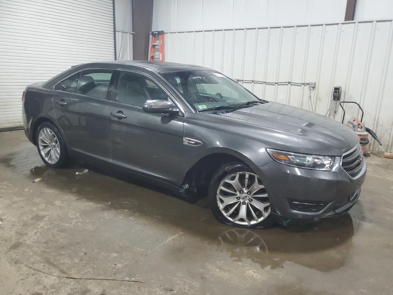 2018 Ford Taurus Limited vin: 1FAHP2F83JG129906