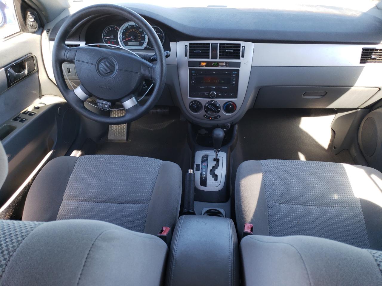 KL5JD56ZX6K480871 2006 Suzuki Forenza