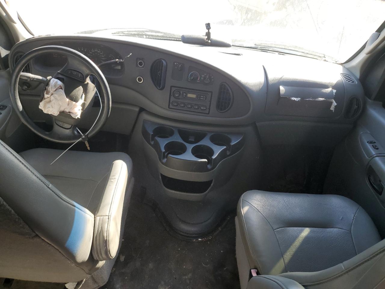 1FTNE14W08DA75703 2008 Ford Econoline E150 Van 1FTNE14W08DA75703 2008 Ford Econoline E150 Van