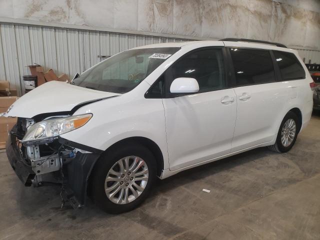 2014 Toyota Sienna XLE