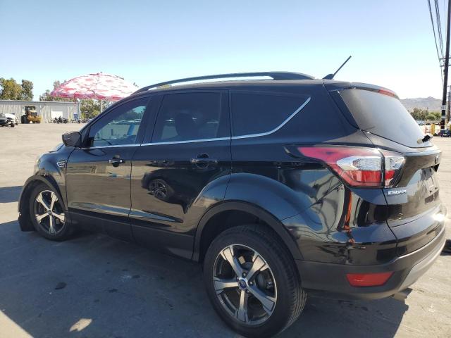 1FMCU0HD9JUA42505 Ford ESCAPE SEL